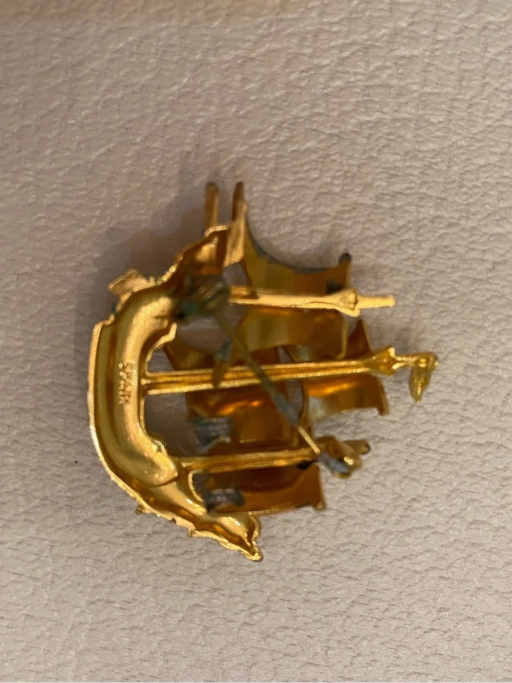 Vintage Collectible Damascene Spanish Galleon Gold Brooch w Red Enamel Accents